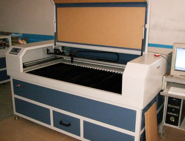 有机玻璃制作设备